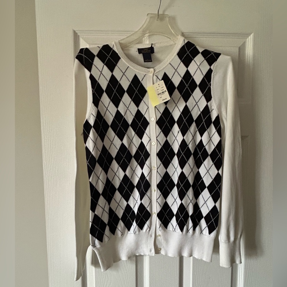 Cardigan with popular argyle pattern